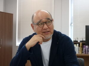 インタビュー：DHC新会長「透明性ある企業への進化を」